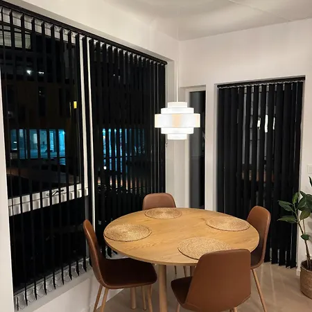 아파트 Brand New In Sandviken, Near *
